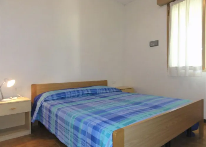 With Private Entrance Apartman