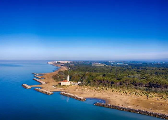 With Private Entrance *