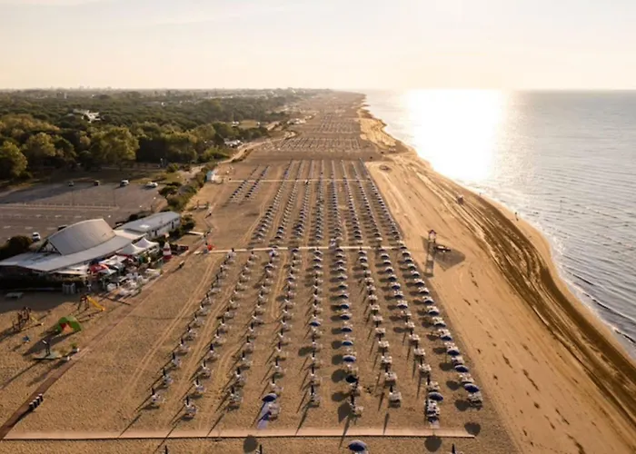 With Private Entrance *